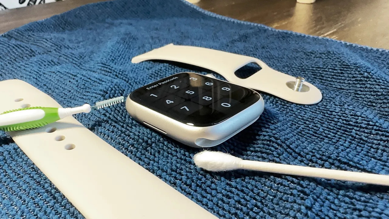 Правильная чистка Apple Watch
